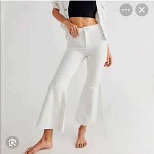 NWT FREE PEOPLE YOUTHQUAKE White High-Rise Flare Jeans, 28